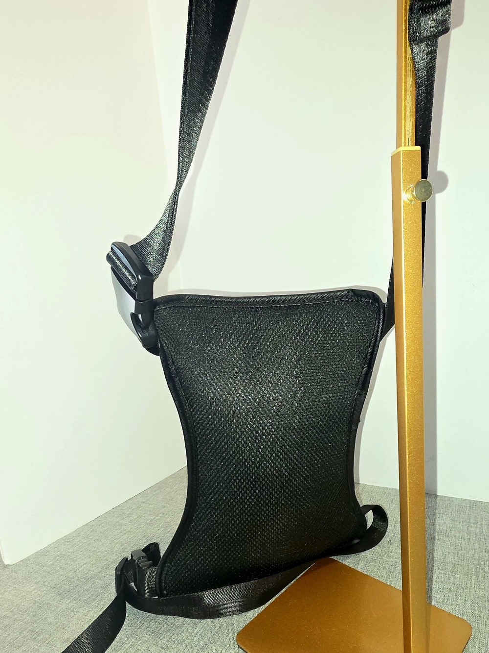 Black Technical Waist And Thigh Bag - Durable Everyday Carry - Picture 5 of 12